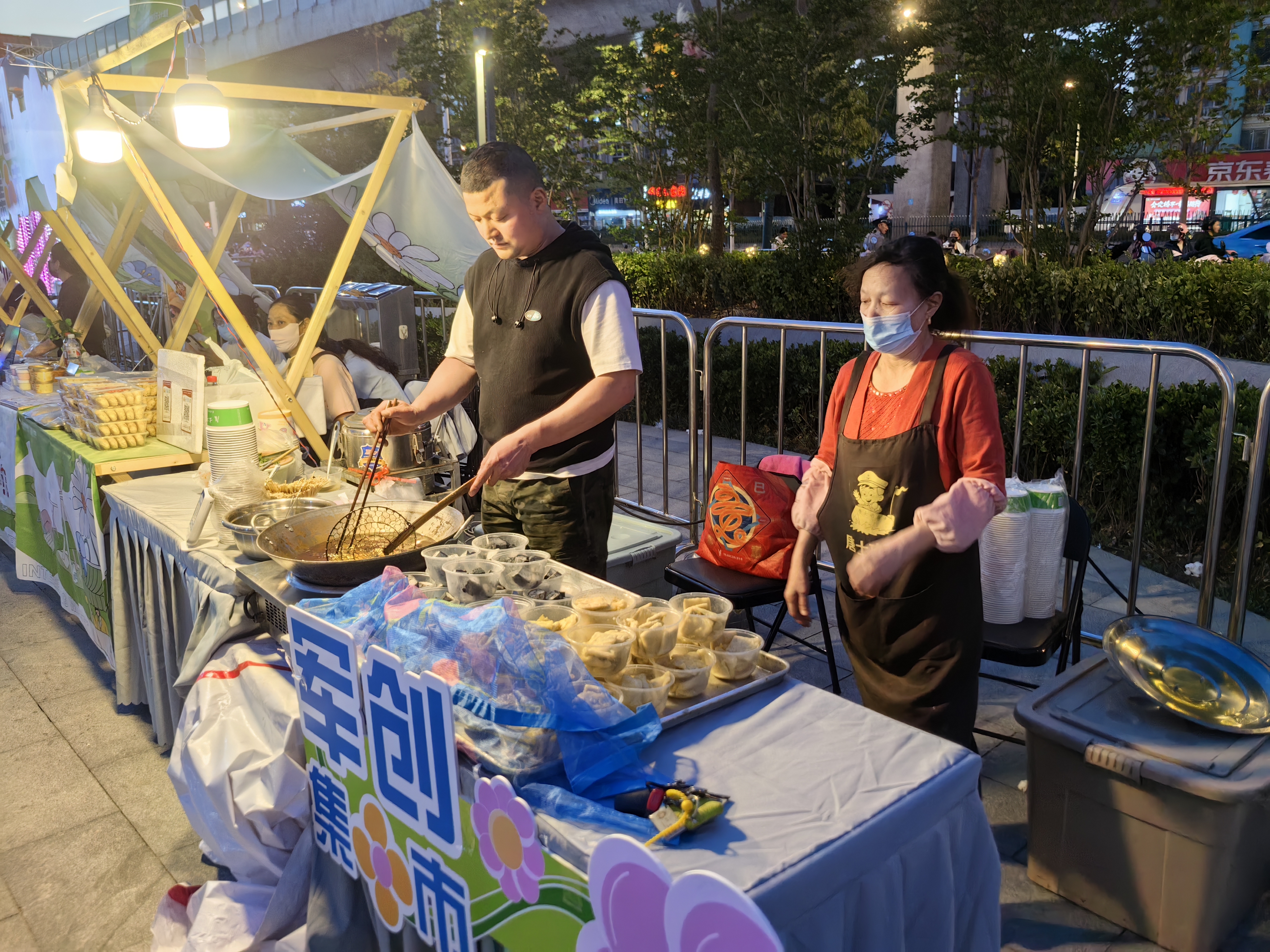 0514軍創(chuàng)集市2.jpg